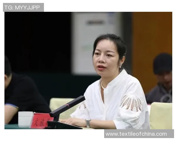 从热爱到专业体育解说员的成长之路与职业发展探析