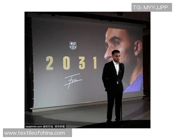 巴塞罗那签下新秀,预计将在下个赛季展现实力 巴塞罗那签下新秀,预计将在下个赛季展现实力