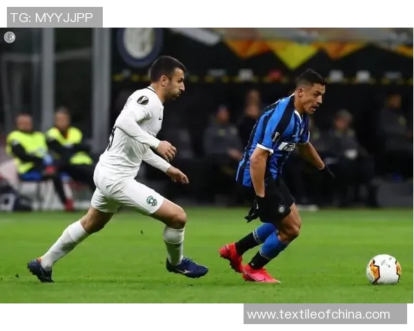 国米主帅盛赞桑切斯：他是球队的关键像小孩一样充满斗志