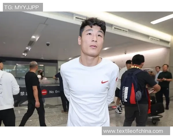 武磊助力足协杯第三轮精彩对决展现足球魅力与团队精神 武磊助力足协杯第三轮精彩对决展现足球魅力与团队精神