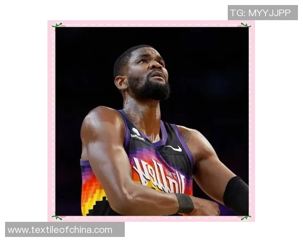 开拓者裁掉两名球员,为球队腾出薪资空间进行引援 开拓者裁掉两名球员,为球队腾出薪资空间进行引援