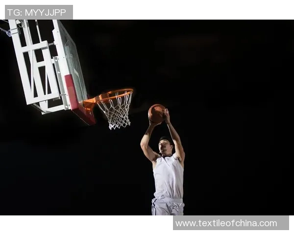 魔球狂潮：篮球场上的惊艳瞬间